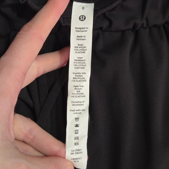 Lululemon Stretch High-Rise 7/8 Length Tapered Pants Size 8 Black Pull On - Picture 12 of 14